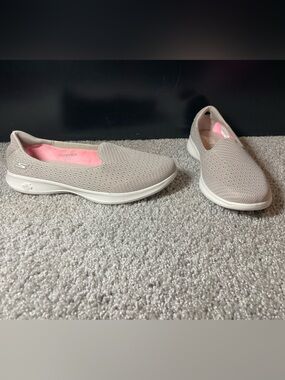 Skechers Slip-On Moccasin Sneakers in Light Taupe with Pink Lining